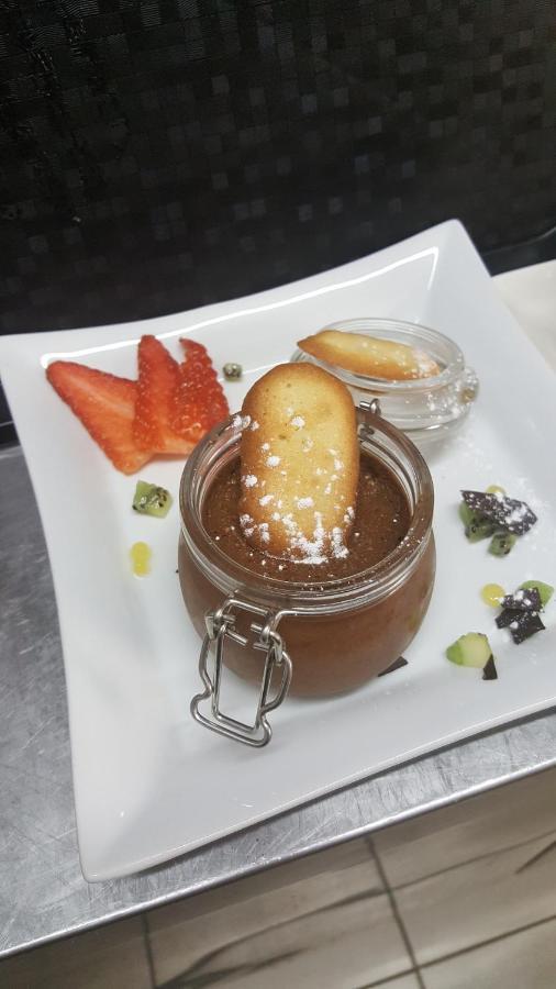 Logis Doubs Rivage Hotell Charette-Varennes Eksteriør bilde